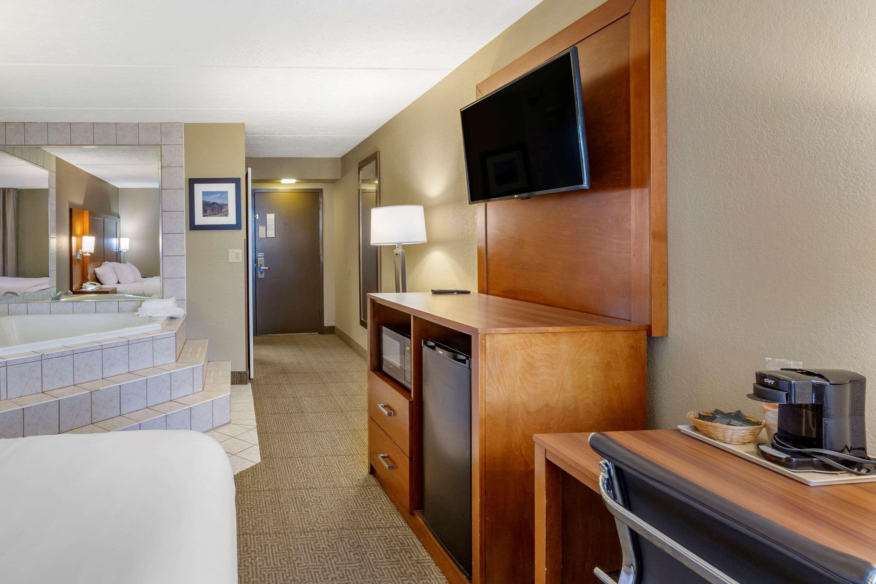 Comfort Inn Alliance Exterior photo