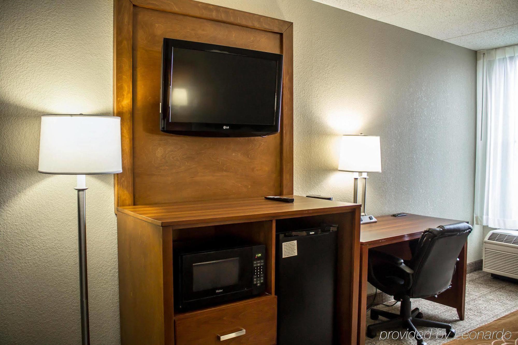 Comfort Inn Alliance Exterior photo