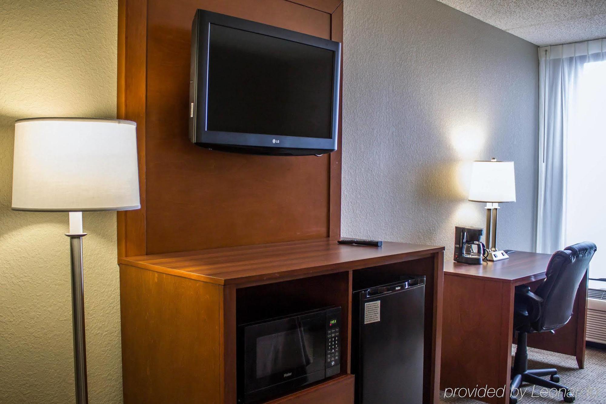 Comfort Inn Alliance Exterior photo